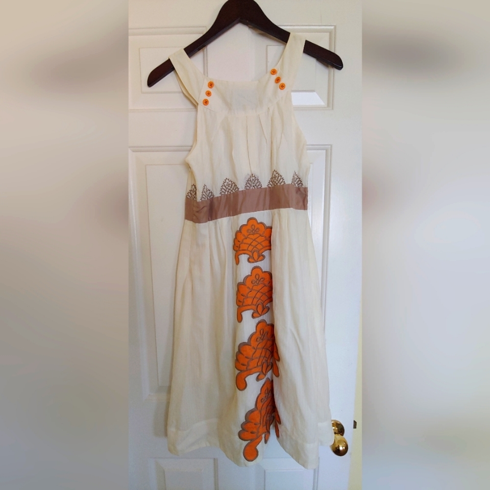 Size 4 Floreat mid-length, embroidered dress